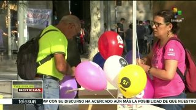 Reparten en Cataluña más de un millón de papeletas para referendo