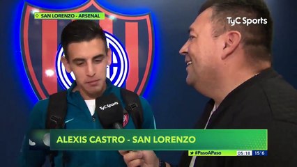 Une chienne fait irruption dans un match de foot, et décide de se mêler à la partie. (Vidéo)