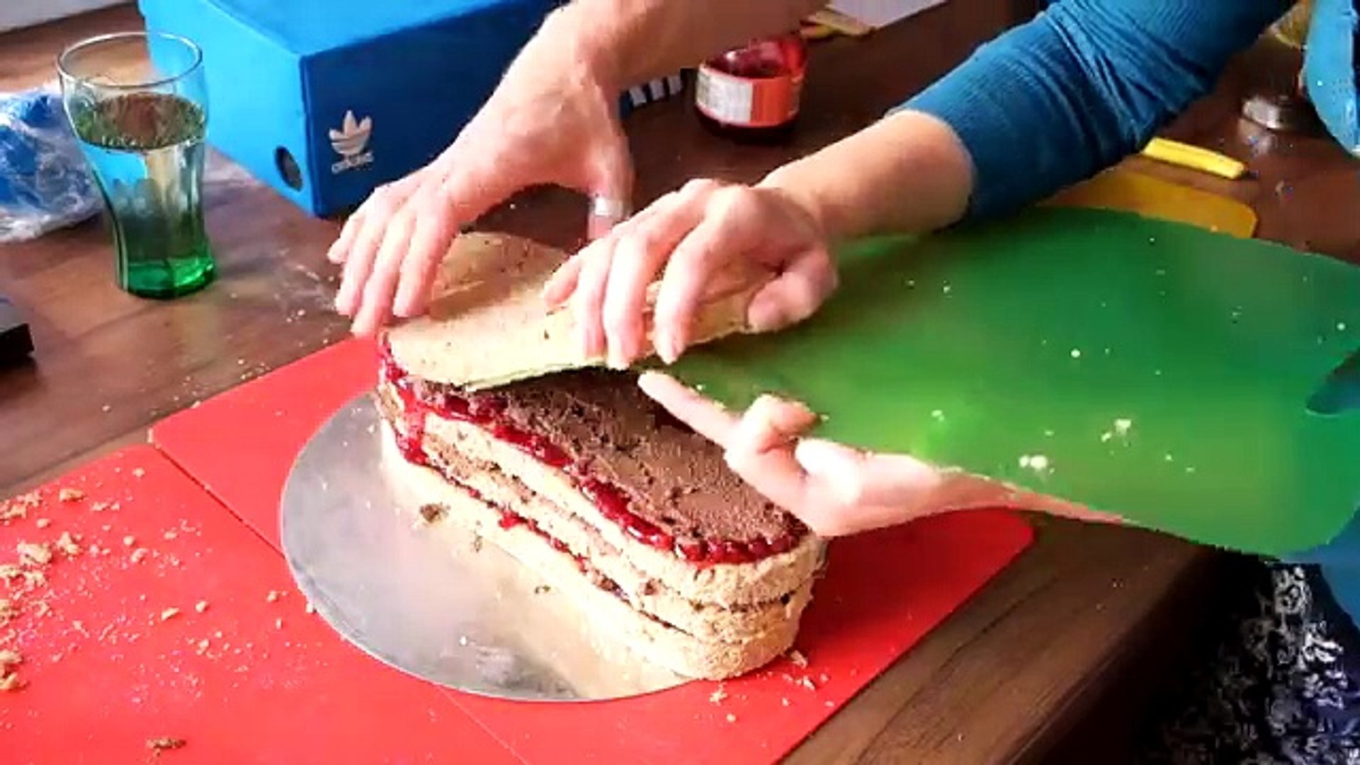 TUTORIAL Adidas ZX Flux Sneaker Cake TUTORIAL Adidas ZX Flux Sneaker Cake