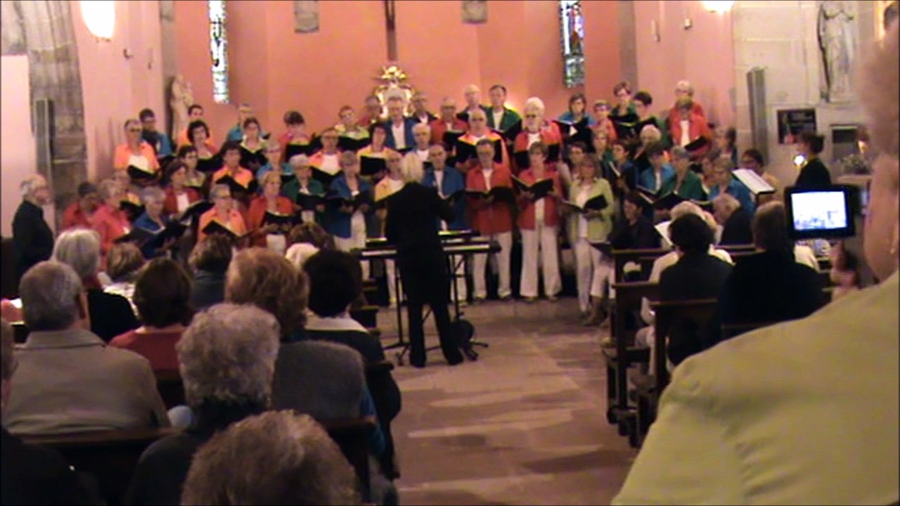 La chorale Chanlibre de Millau chante PRAYER OF MOTHERS sous la direction de Cécile FOREST
