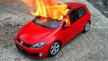 toy car fire volkswagen golf gti 6 quemando coche de juguete carro de brinquedo em chamas