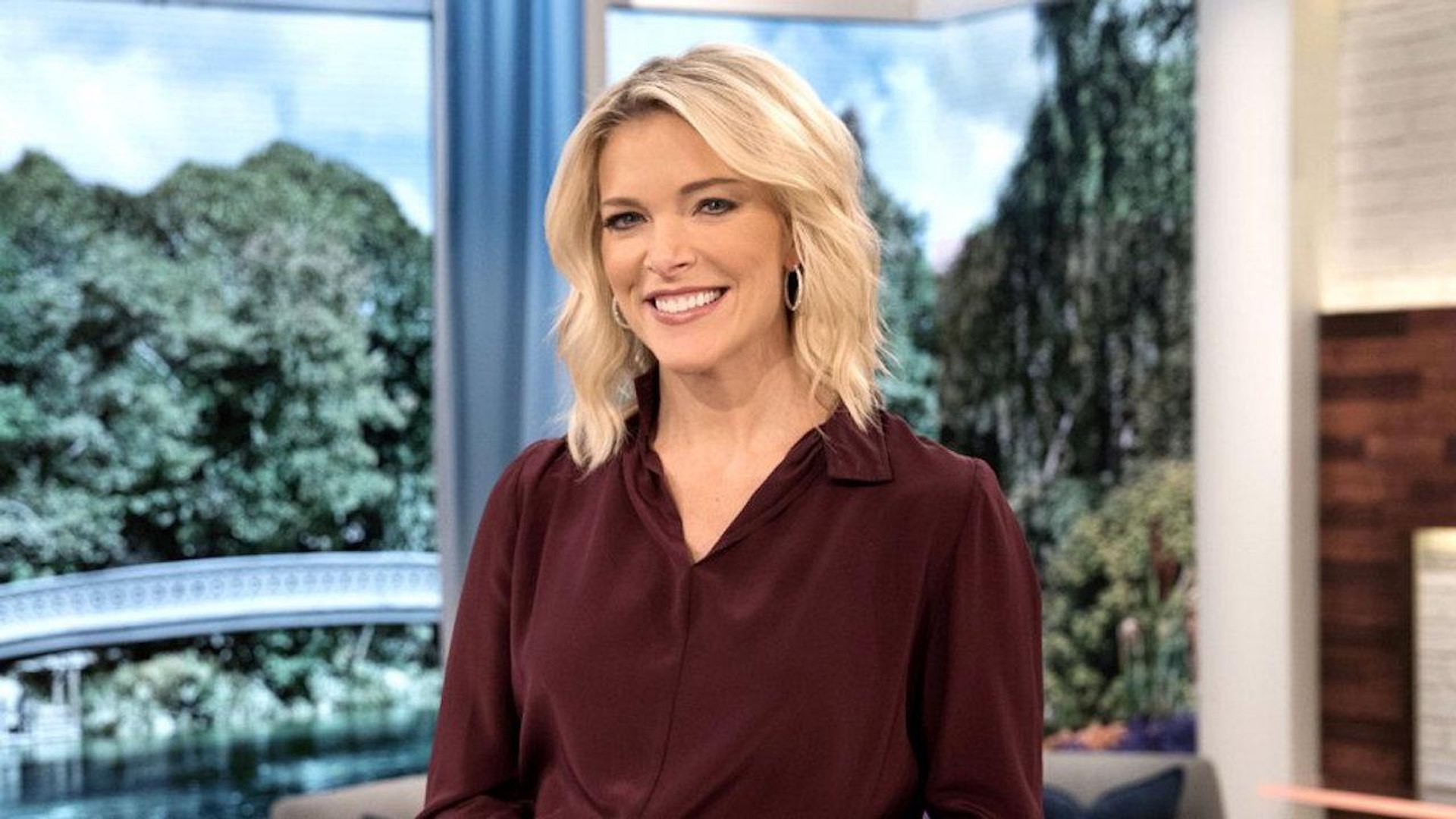 ⁣Megyn Kelly Debuts Morning Show With Emotional Story | THR News