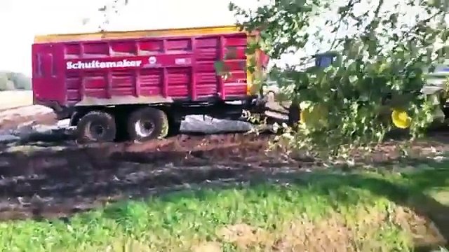 Ultimate tractor fails compilation 2016 tractor stuck in deep mud, trucks mudding gone w