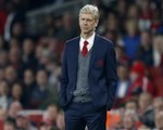 Wenger backs referee's decision not to give West Brom penalty