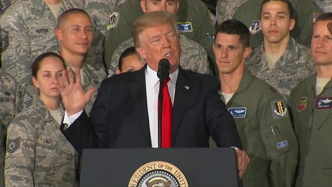 트럼프, '북한인 입국 금지' 명령 / YTN