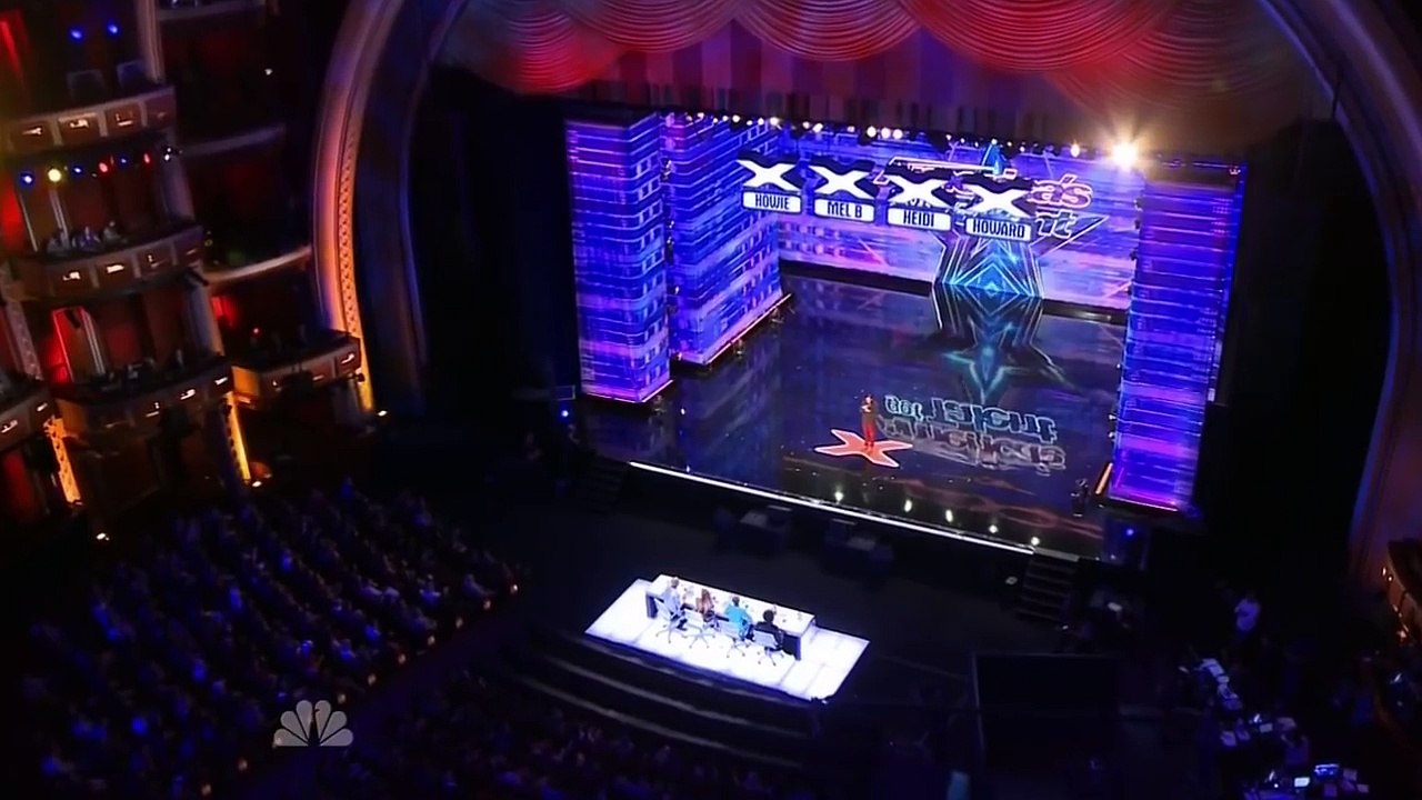 Americas Got Talent S09E06 Darik Santos The Most Awkward Stand-up Comedian