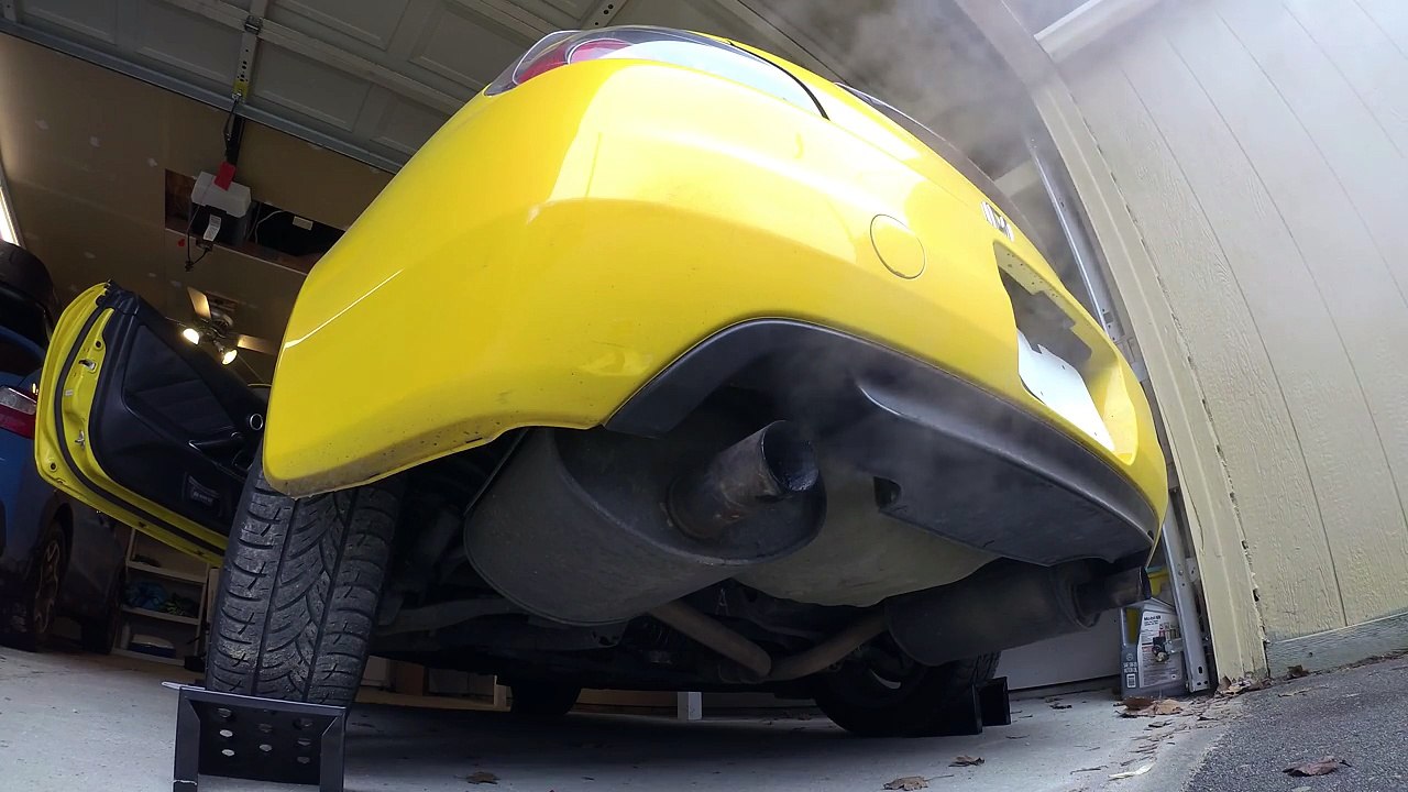 How Hot Does A Car Exhaust Get-zGmPV9NgbXg