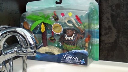 Moana Songs and Bath time FUN with Baby Moana and Movie Toys The Disney Toy Collector