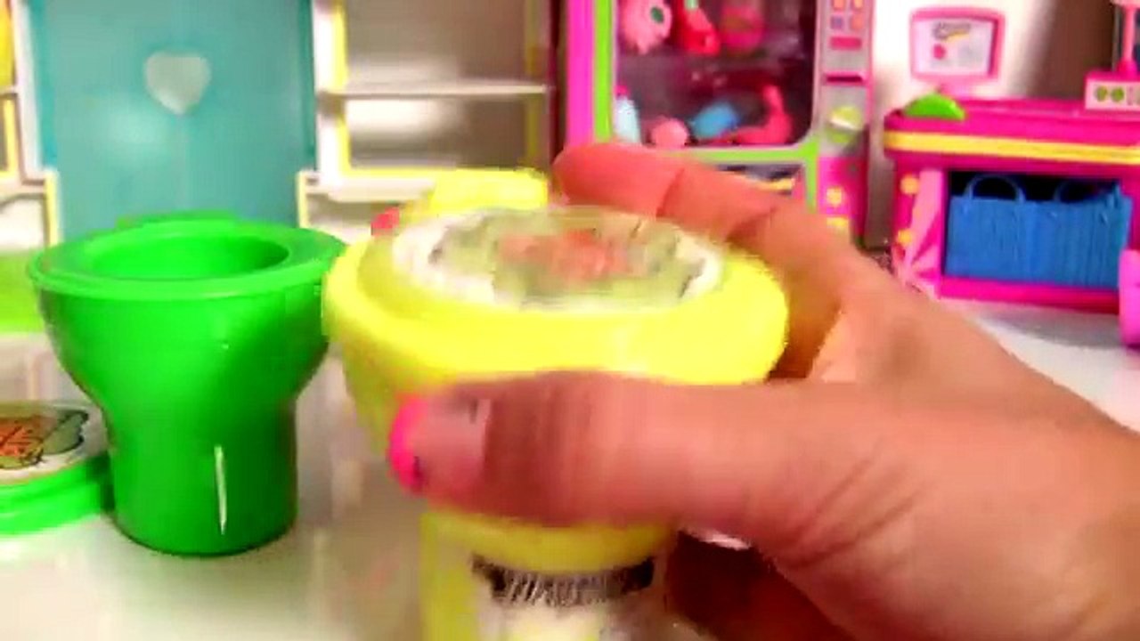 Funny Toilet Fart Putty Toys with Nickelodeon Peppa Pig and George Pig Funny Prank Pedos