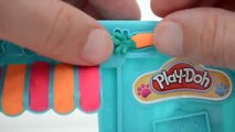 Pig George e Familia Peppa Ajudam montar Pet Shop Massinha de Modelar Play-doh!!! Em Portugues