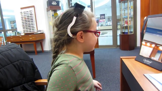 EYE EXAM AND NEW GLASSES | 5 YEAR OLD KIDS EDITION - October 6, new - usaaffamily vlog