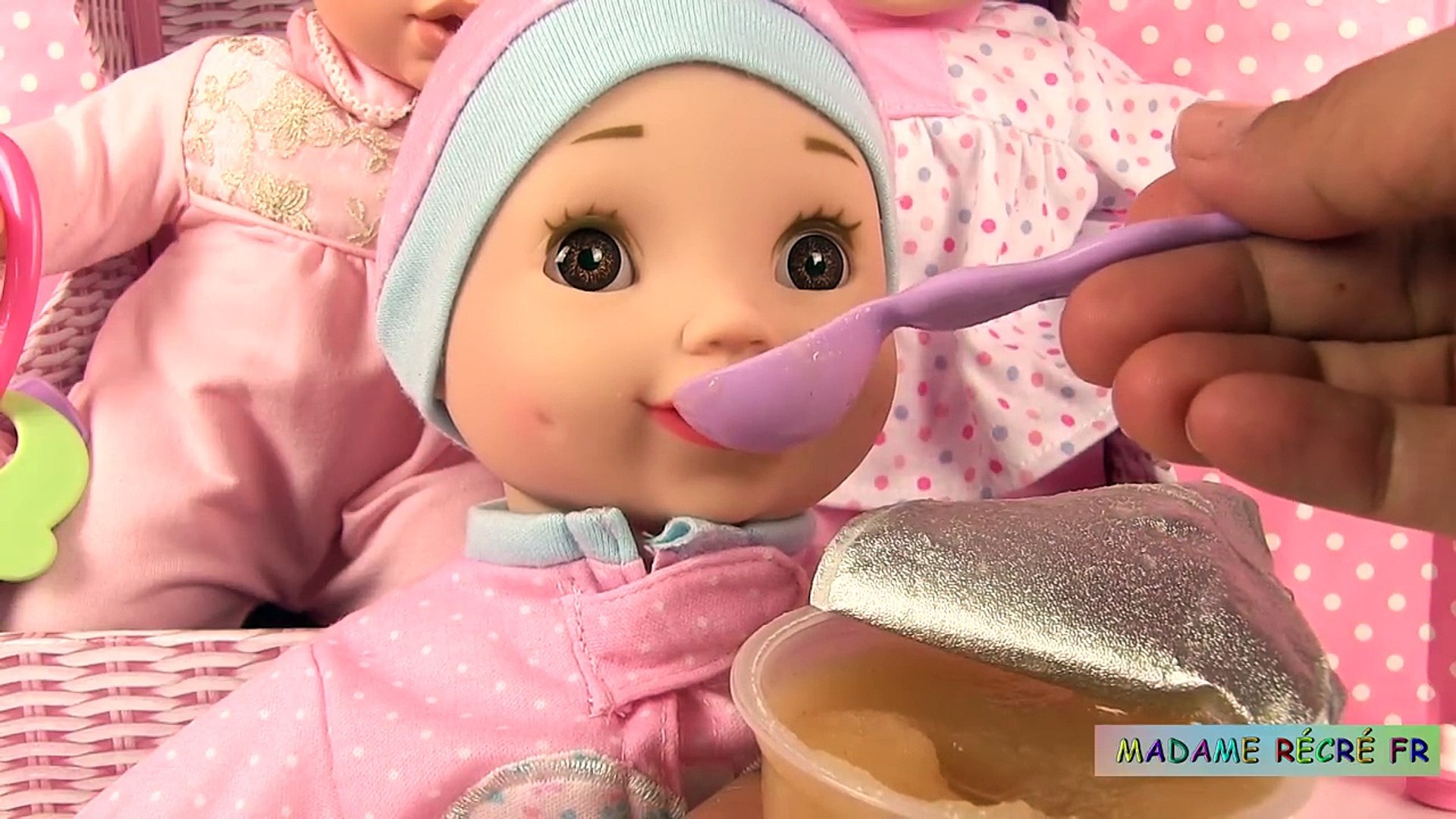 Poupon You Me Bebe Mange Sa Compote Et Boit Son Lait Jouets Video Dailymotion