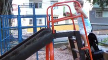 Brincando na Praça Paulinho Toquinho Brinquedos e Surpresas Infantil Fun Kids Playing Playground