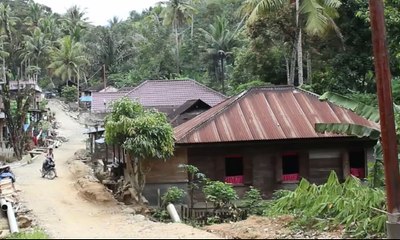 Desa Aek Mata Akhirnya Menikmati Listrik