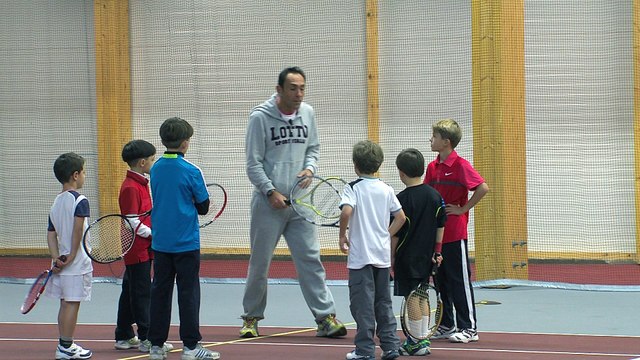 Galaxie Terrain Orange Fond de court J-J.Machirant