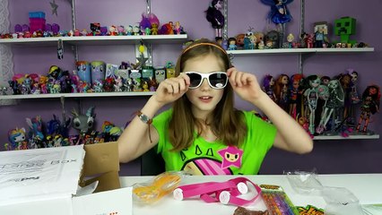 Surprise Animal Jam Gift Box Opening!