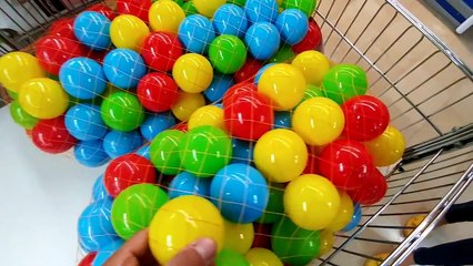 BİM alışverişi BİMden 600 top aldık havuz için ::)) evdekilerle birlikte yetecek mi havuz için