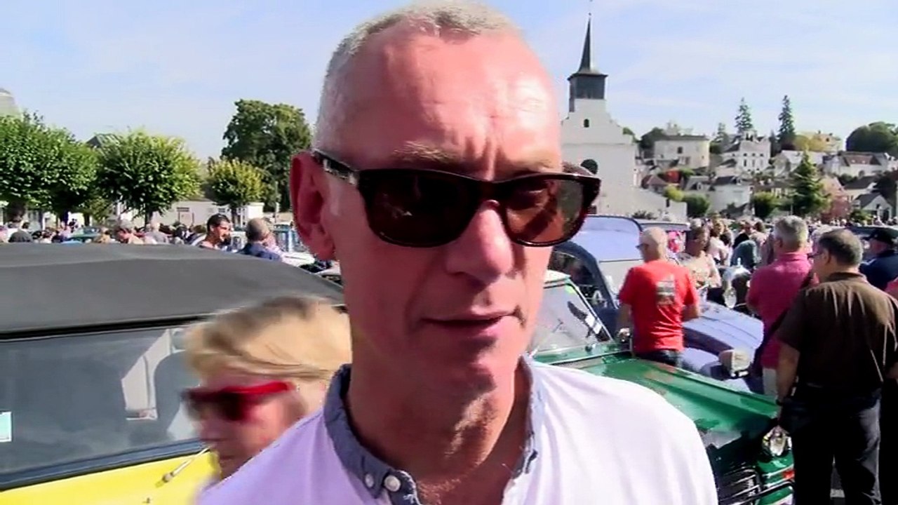 INSOLITE/ Loches: la 2 CV en bois roule enfin