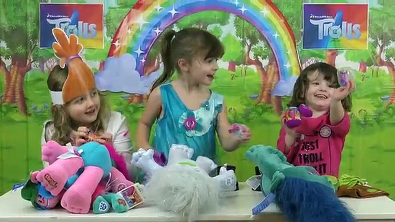 NEW TROLLS MOVIE Build a Bear Surprise | The Disney Toy Collector