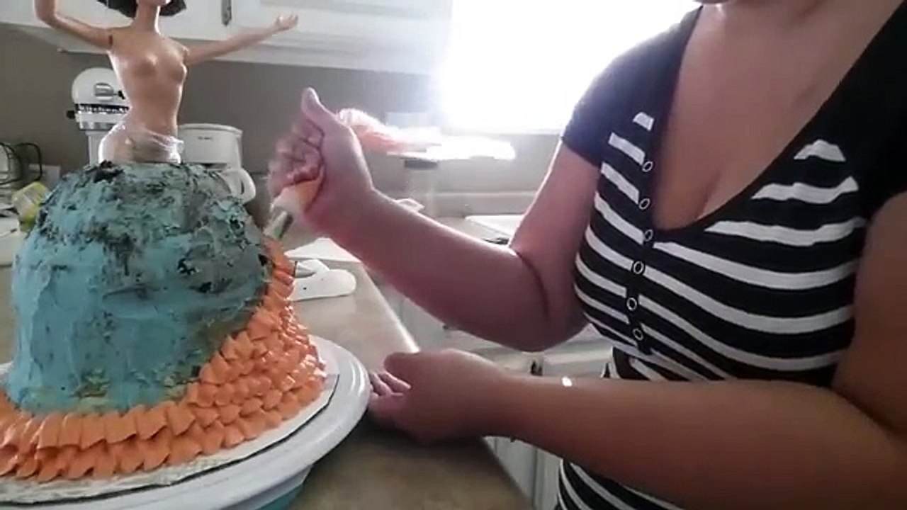 Halloween Theme BARBIE CAKE. Cake Decorating