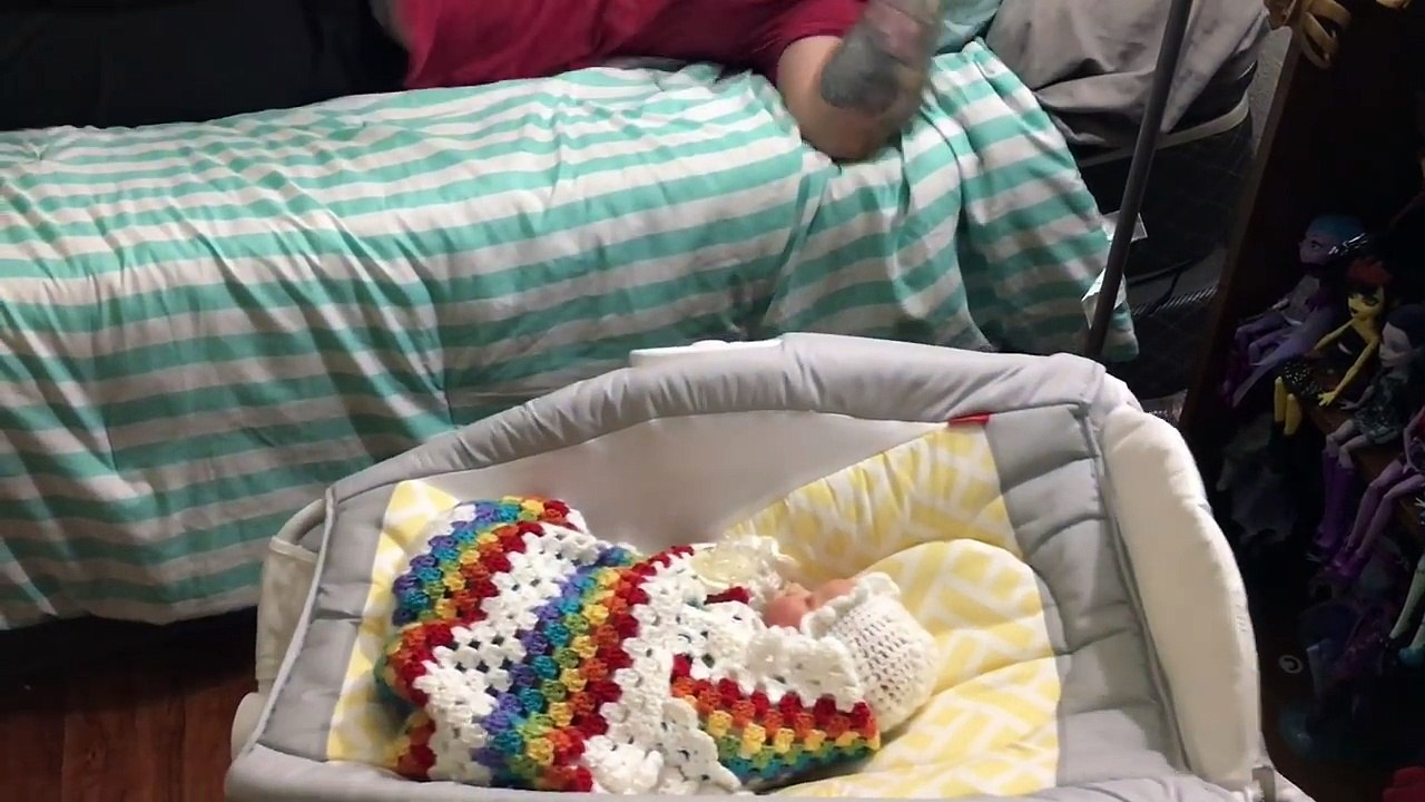 FEEDING MY DOLL AT 3 A.M.! REBORN BABY DOLL! ADULT THAT PLAYS WITH DOLLS!