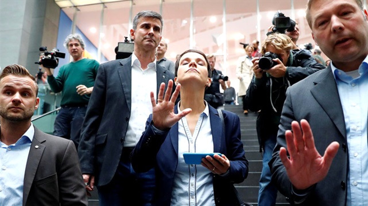 Almanya'da Kriz! Seçimde 3'üncü Olan, Aşırı Sağcı AfD Partisinin Lideri İstifa Etti