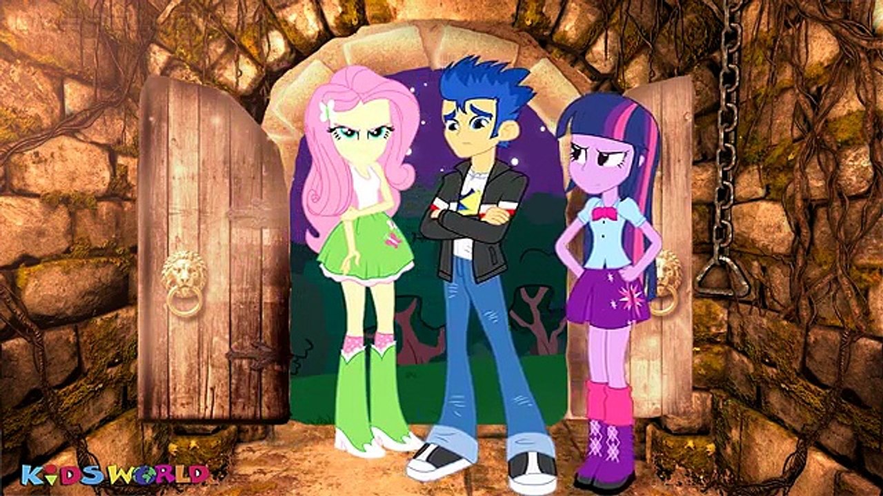 My Little Pony MLP Equestria Girls Transforms with Animation Bloody Chasing Skeletons