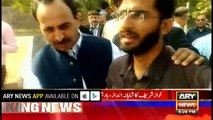 Journalists manhandled while covering Nawaz's appearance before accountability court