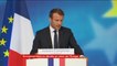Macron veut que chaque étudiant sache parler "au moins deux langues européennes"