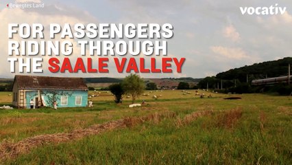 Bewegtes Land: 19 Miles Long, A Cast Of 400, And Only Seen From A Train