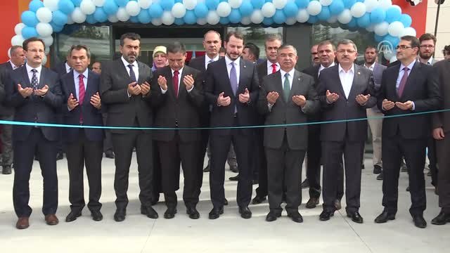 Bakanlar Yılmaz ve Albayrak - Türkiye'nin İlk Yenilenebilir Enerji Lisesi Eğitime Başladı