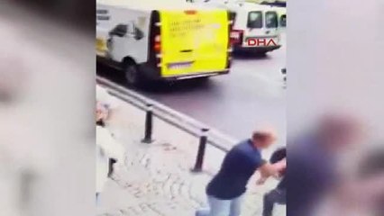 Ümraniye'de Dehşet Anları; Kavga Ettiği Kişiyi Böyle Bıçakladı