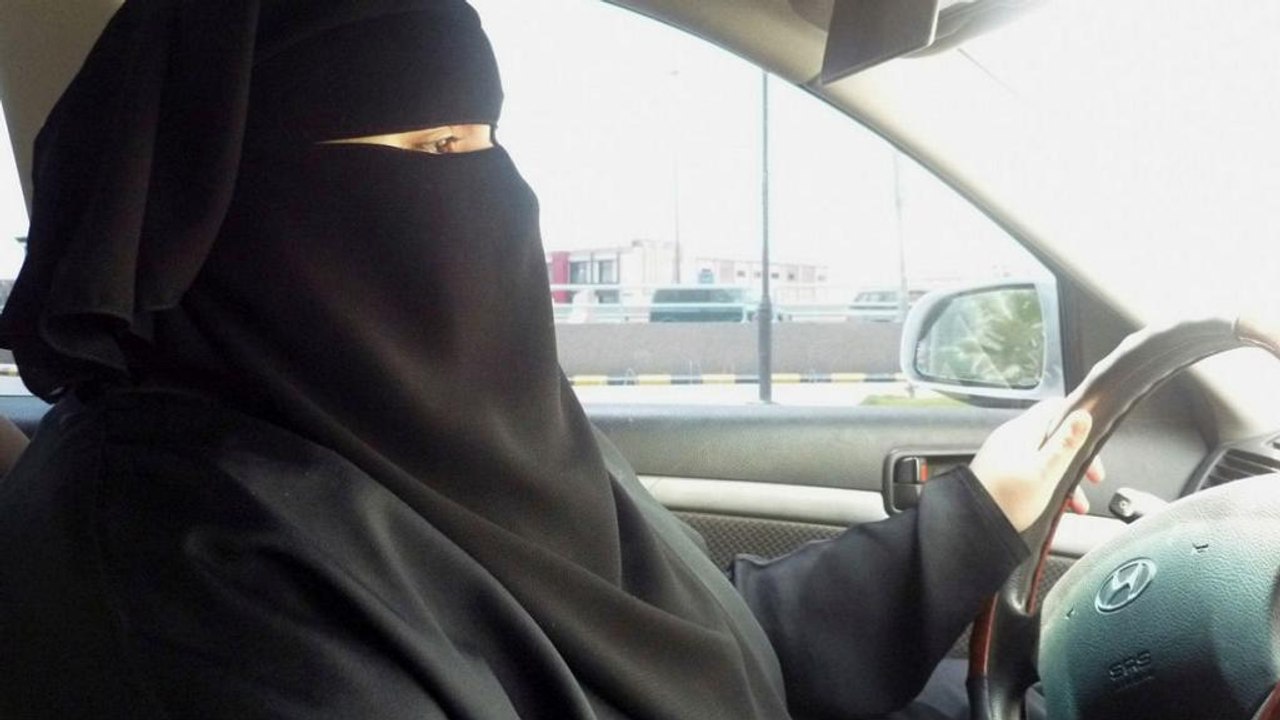 Saudi-Arabien: Frauen sollen bald selbst Autofahren dürfen