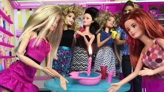 БАРБИ Обкакалась на вечеринке Видео для девочек с куклами Мультик Играем в Барби