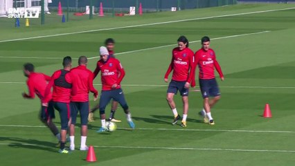 Ligue des Champions – E. Petit : "Le PSG est favori face au Bayern"