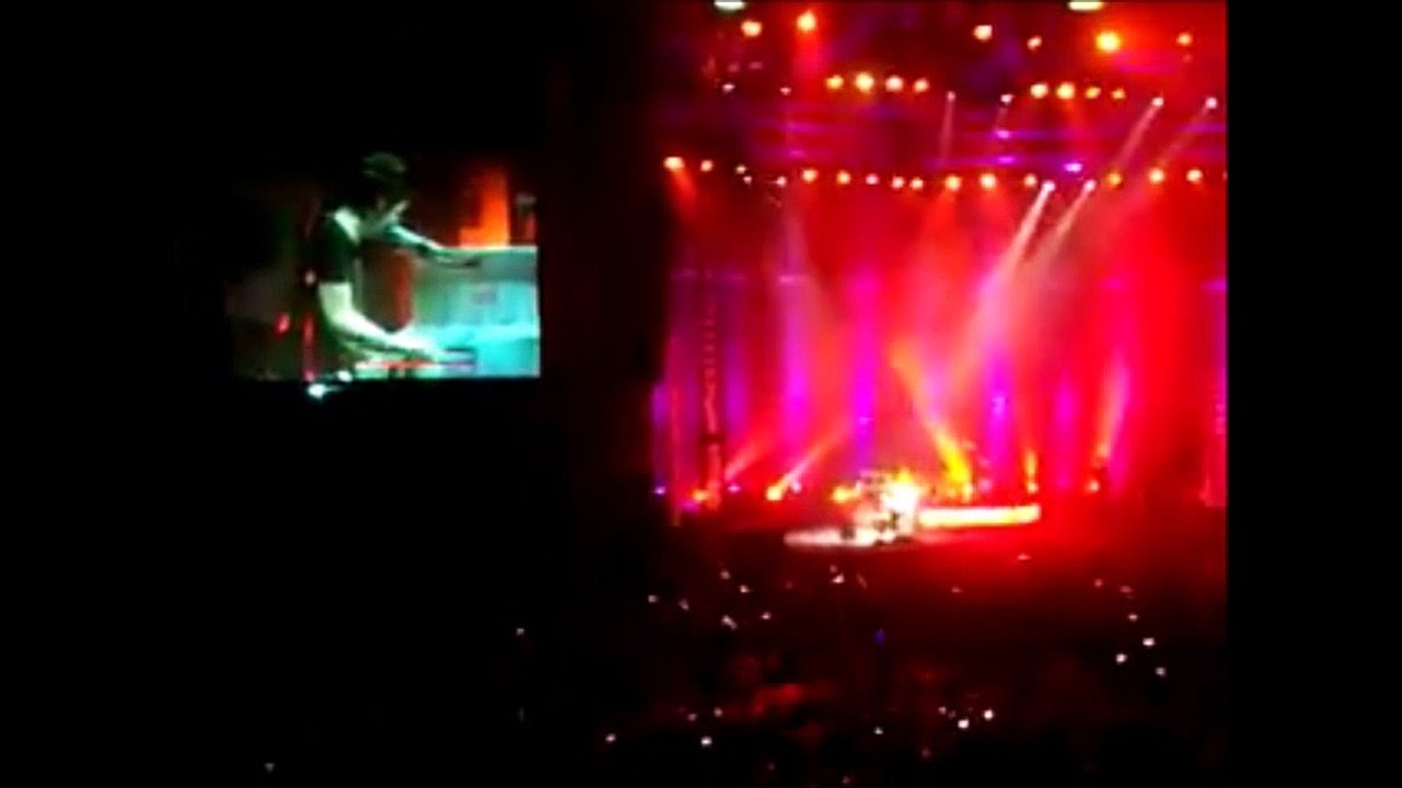 Muse - Hoodoo, Seoul Chamsil Gymnasium, 03/07/2007