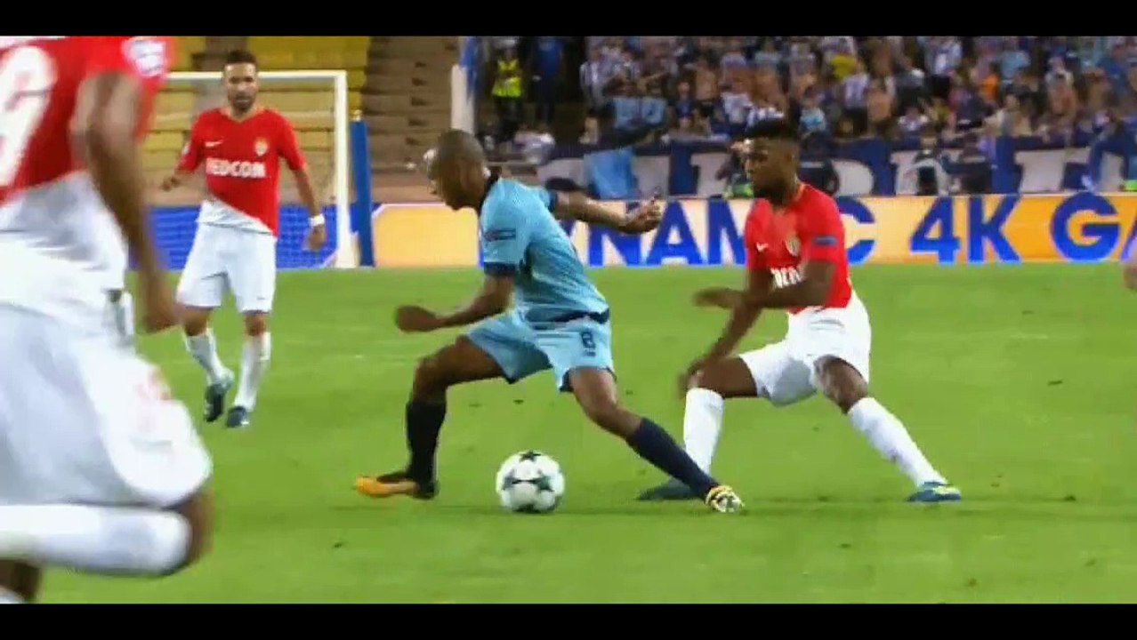 Yacine Brahimi a cassé du Lemar