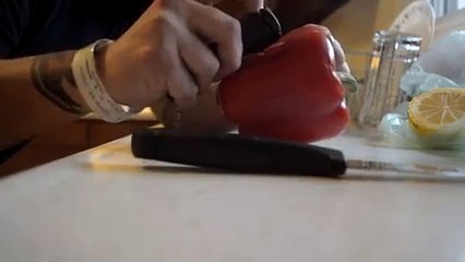 Pepper spray slingshot Paintball Prank