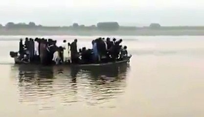Jehlum darya mai kashi doob gai!!!dekhen logon ko kesy bachaya gya