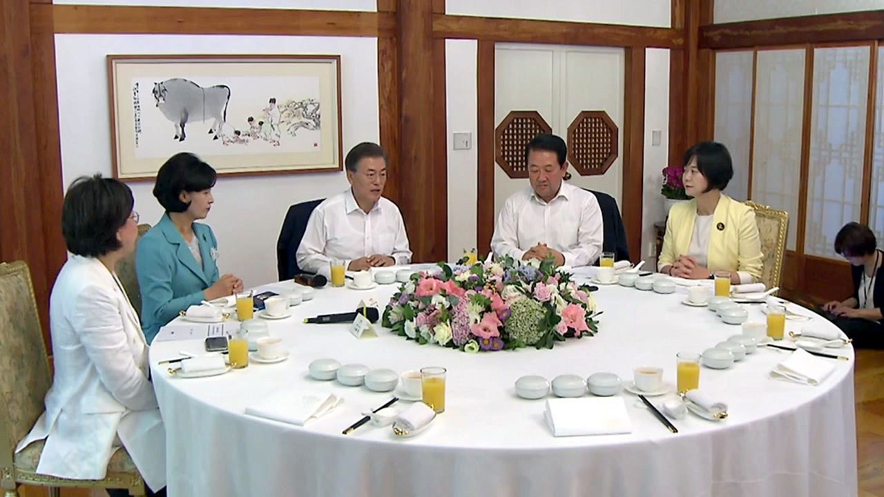 제1야당 대표 빠진 청와대 만찬회동, 어떤 얘기 오갈까? / YTN