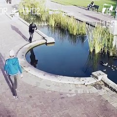 Ecrire un texto en marchant ou en conduisant : mauvaise idée!