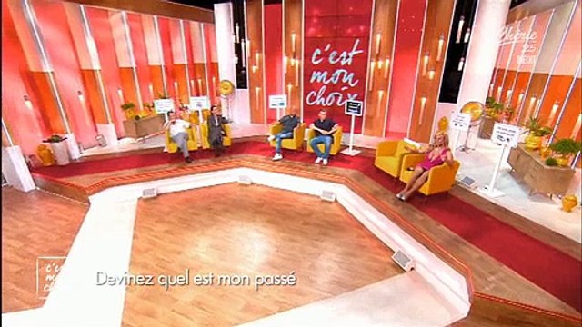 Evelyne Thomas hallucinée par la prothèse de seins d'un invité dans C'est mon choix - Regardez