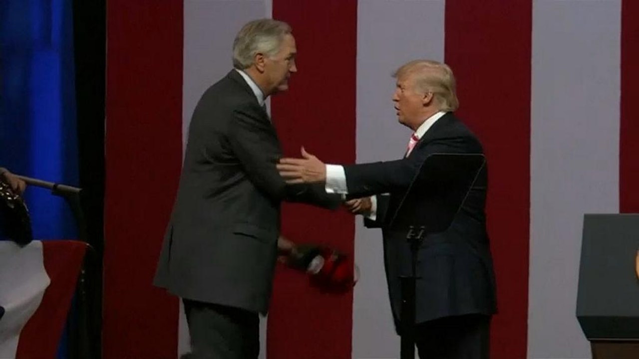 Candidato de Trump perde frente a Roy Moore