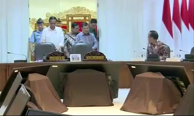Presiden Jokowi Gelar Rapat Terbatas Penanganan Gunung Agung
