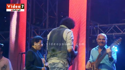 محمد منير يغنى "هاى هاى" لايف