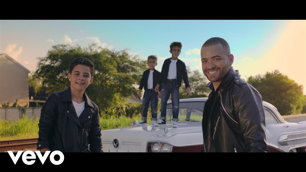 Nacho - Happy Happy Ft. Los Mendoza