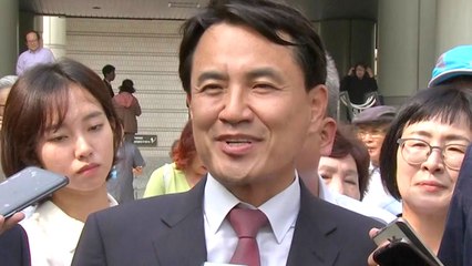 김진태 의원, 항소심서 무죄..."이제 푹 좀 자겠다" / YTN