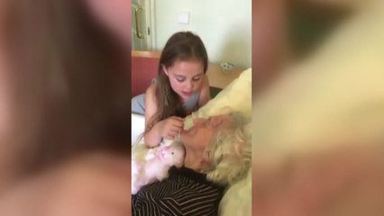 [영상] "할머니는 나의 태양" 노래 선물한 증손녀 / YTN