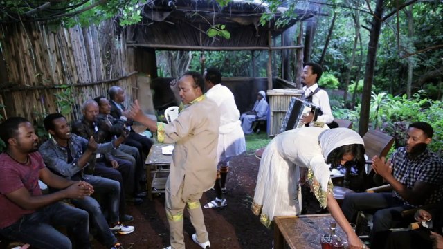 Getish Mamo - Tekebel _ ተቀበል - New Ethiopian Music 2016 (Official Video)