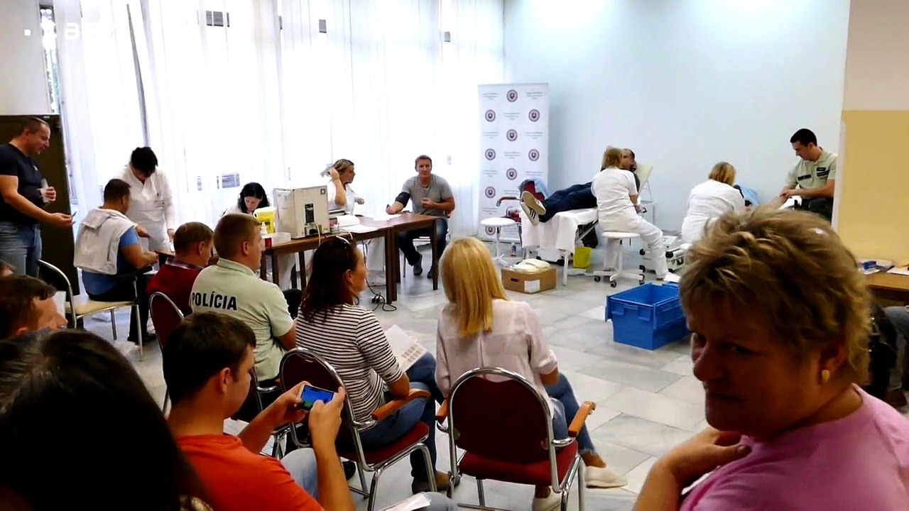 Dobrovoľníci KR PZ v Žiline dnes darovali krv